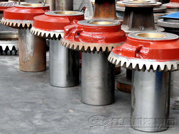 礦山設備零部件