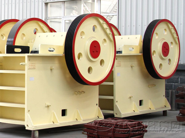 紅星牌顎式破碎機