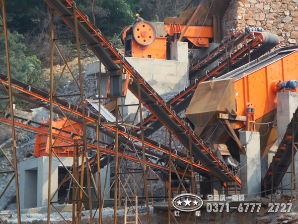 石料破碎生產線現場