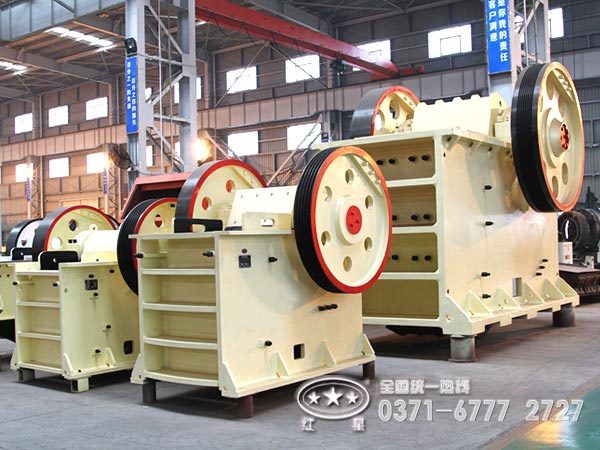 不同型號下的石灰石顎式破碎機
