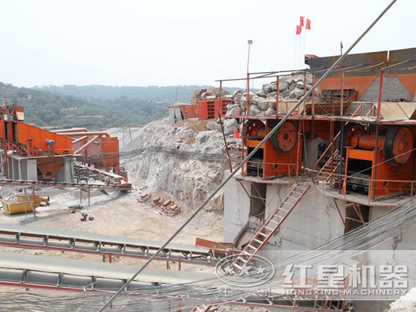 顎式破碎機加工現場