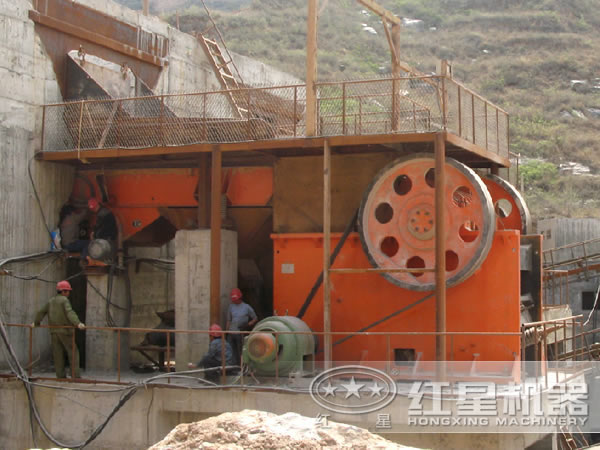 顎式破碎機(jī) 顎式破碎機(jī)