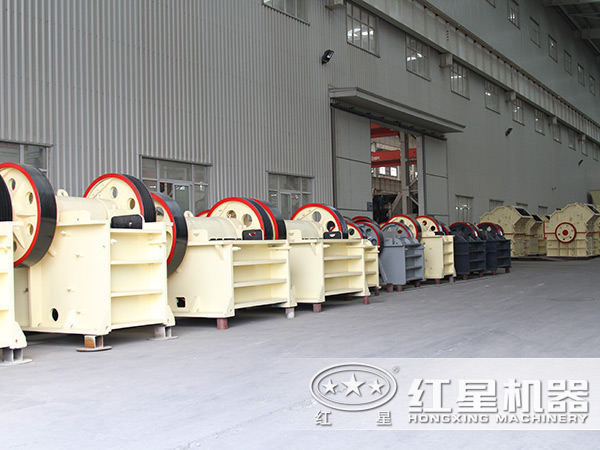 不同型號的顎式破碎機 不同型號的顎式破碎機