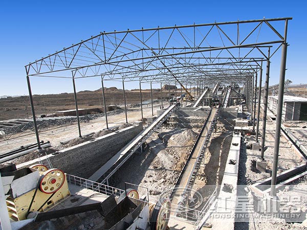 鄂式碎石機生產現場 鄂式碎石機生產現場