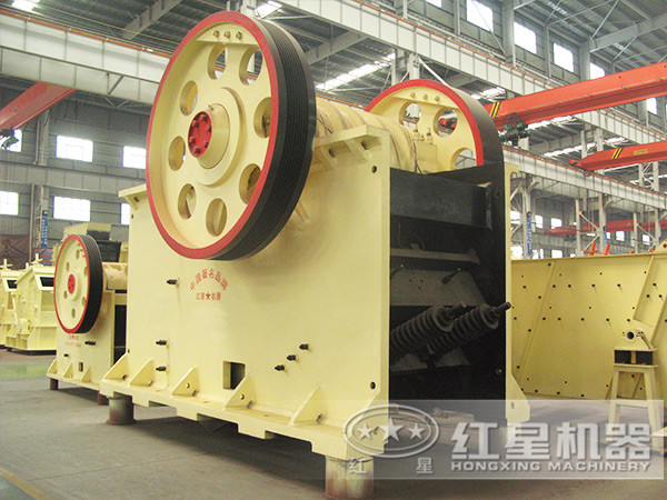 PE系列顎式破碎機