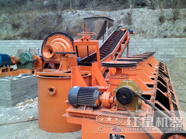 攪拌桶與球磨機、浮選機工作現場