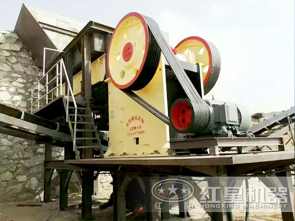 液壓環保鄂式破碎機部件磨損少