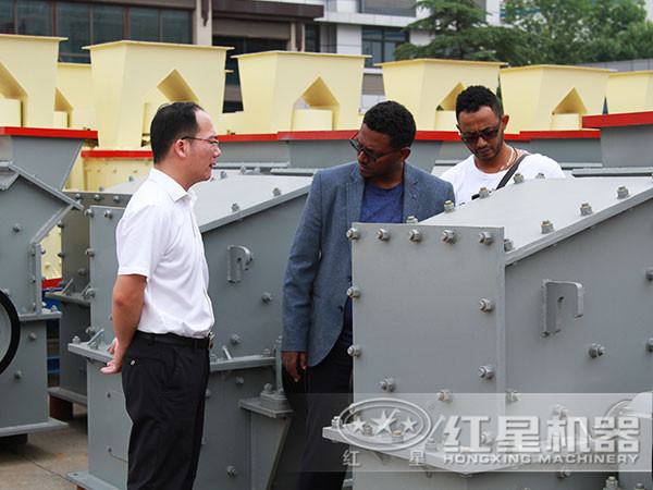 客戶選擇的購買方式不同導致價格略有差異