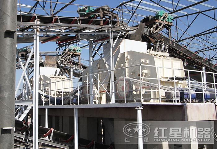 時產150噸的環保型石子反擊式破碎機現場