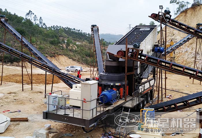 時產150噸環保型移動式破碎機現場