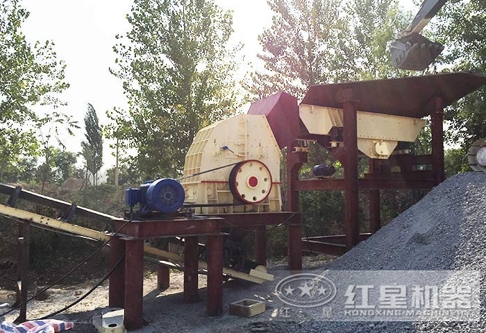 錘式破碎機用于破碎煤矸石現場