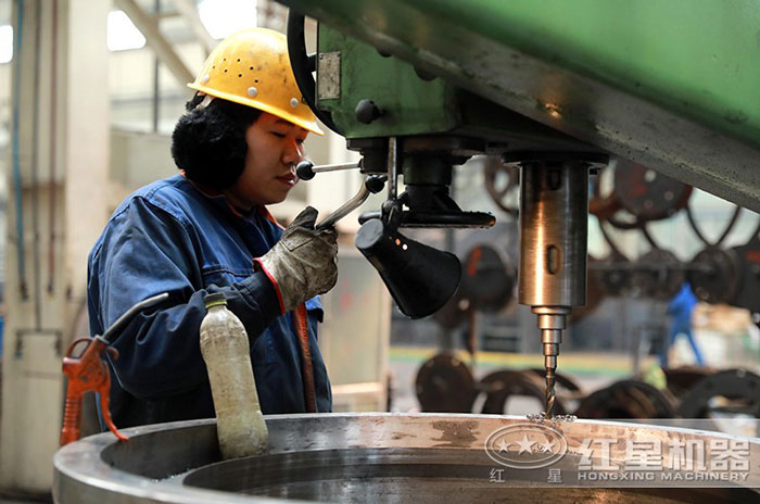 紅星移動制砂機生產車間