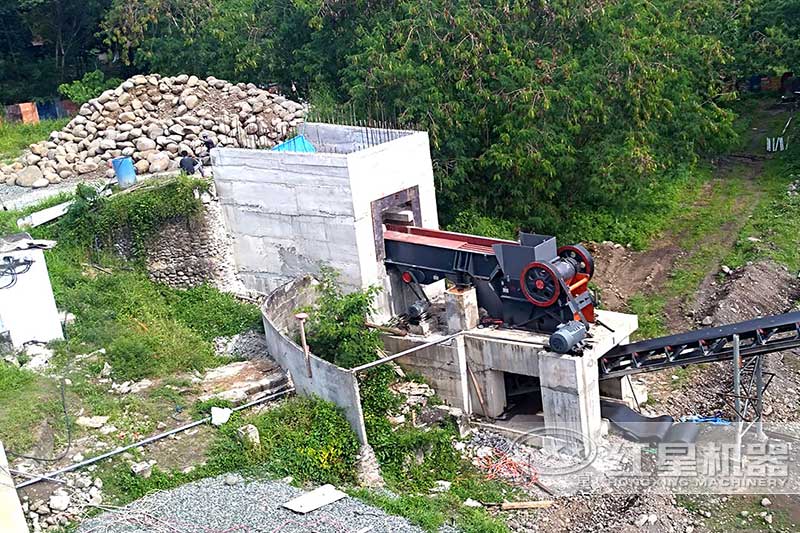 固定式德版顎式破碎機應用現場