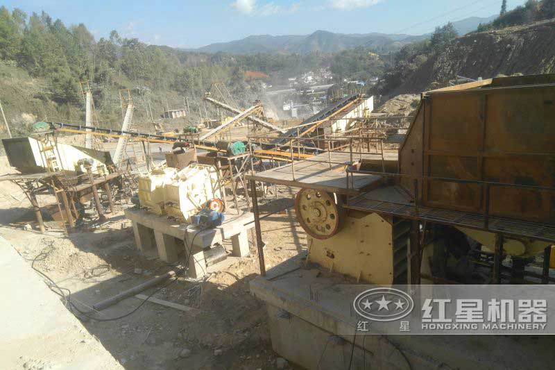 反擊式破碎機與顎破配合橫掃破碎石料 反擊式破碎機與顎破配合橫掃破碎石料