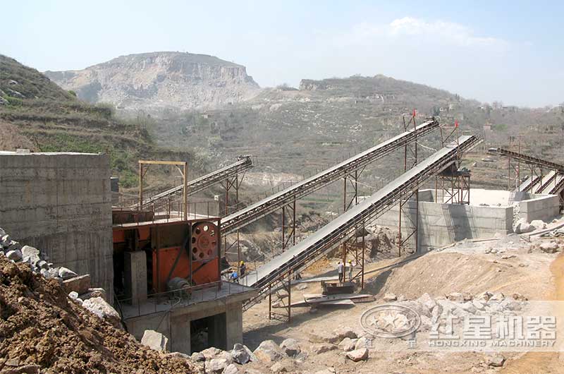 山東菏澤現場顎破后設置的中轉料倉