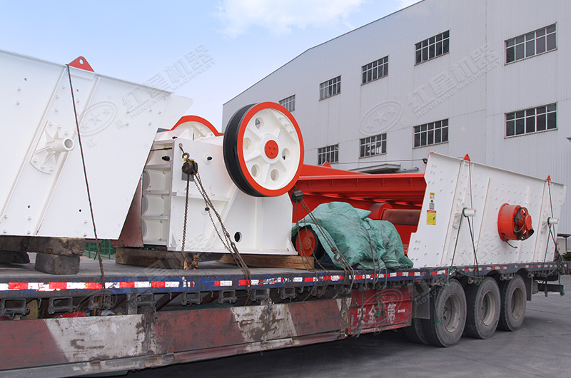 鄂破碎石機(jī)發(fā)貨